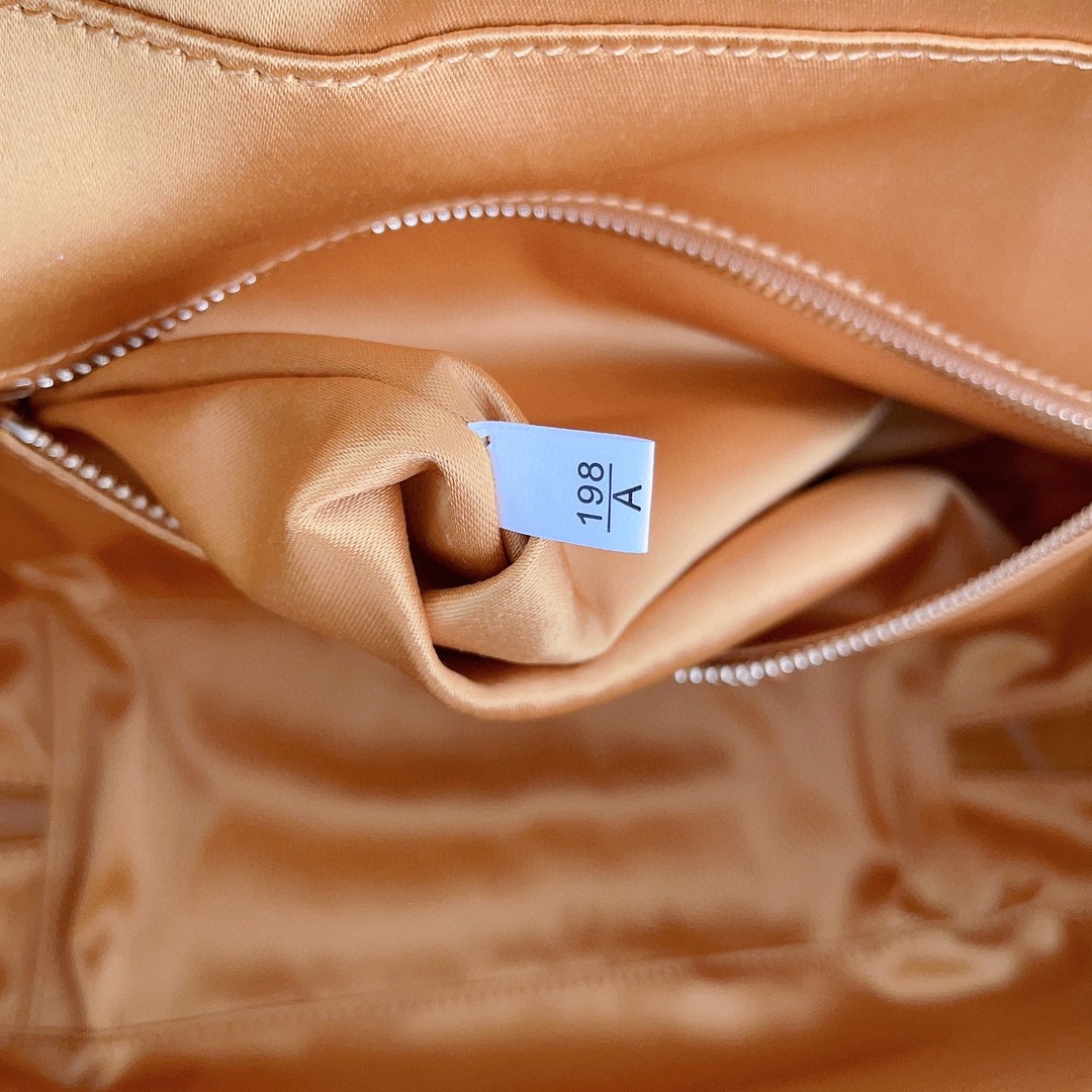 Miu Miu Leather Beau bag orange 5BB117 M1