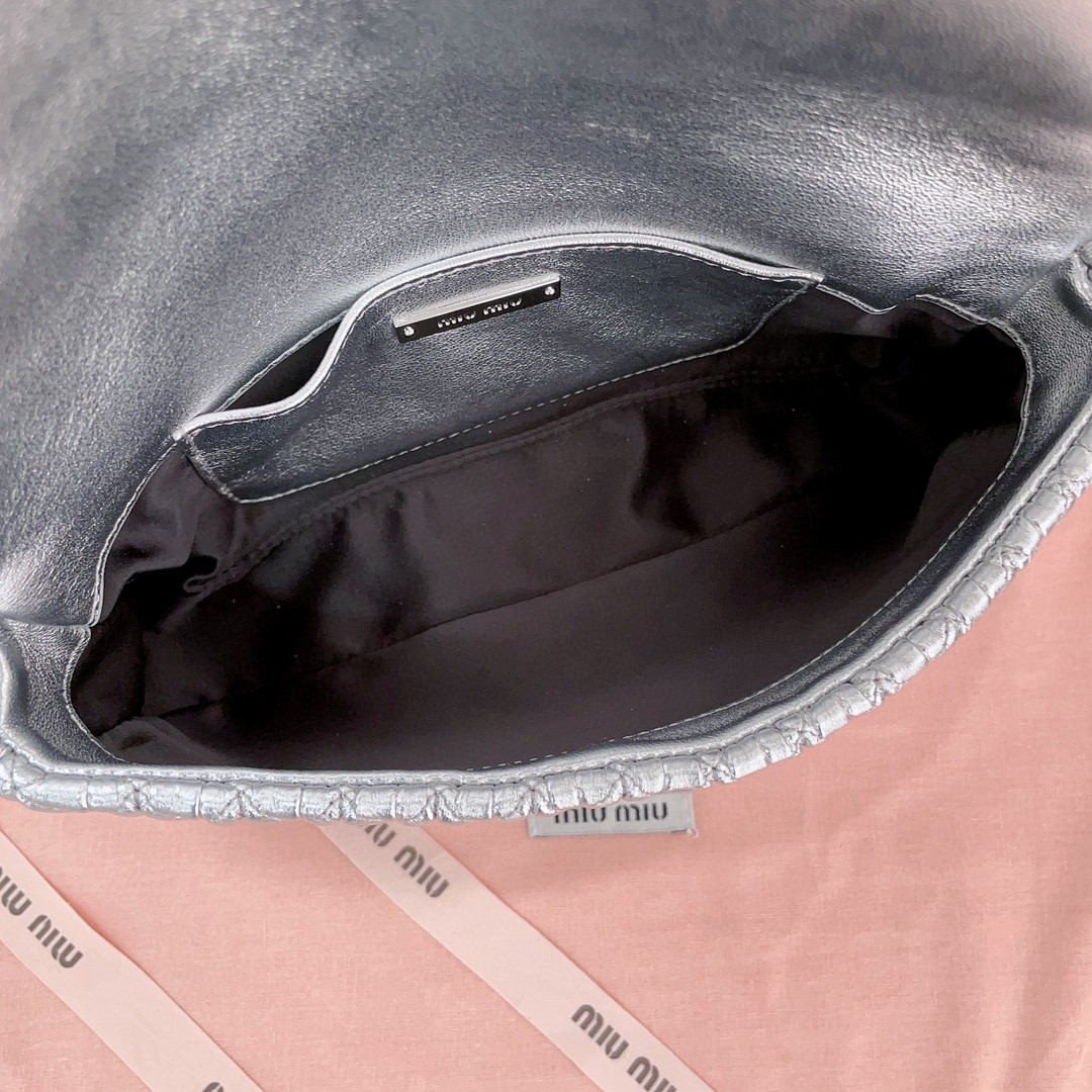 Miu Miu 5BD417 silver leather shoulder bag M1