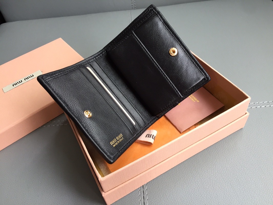 Miu Miu 5MV204_2FPP_F0002 small leather wallet black M1