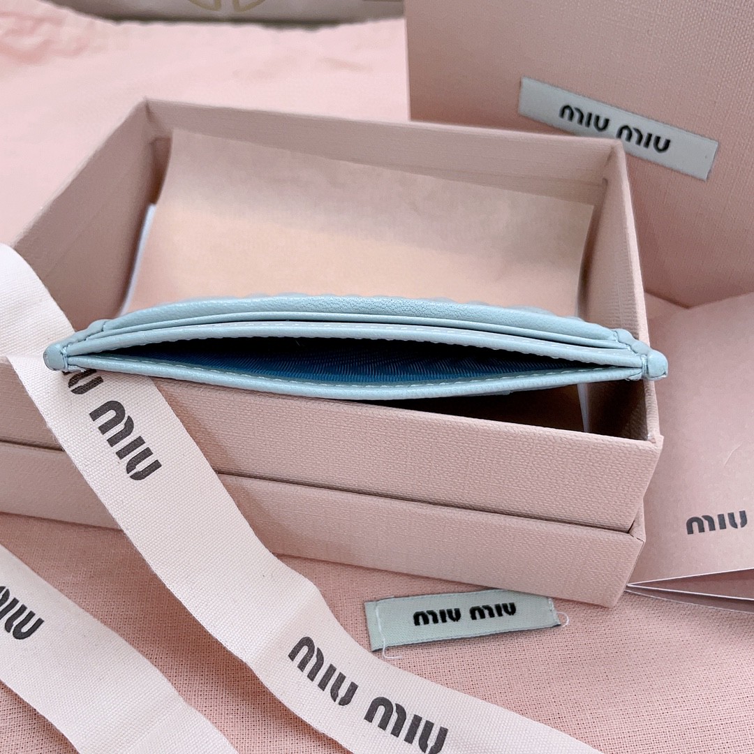 Miu Miu Matelassé nappa leather card holder 5MC076_2FPP_F0591 cornflower M1.