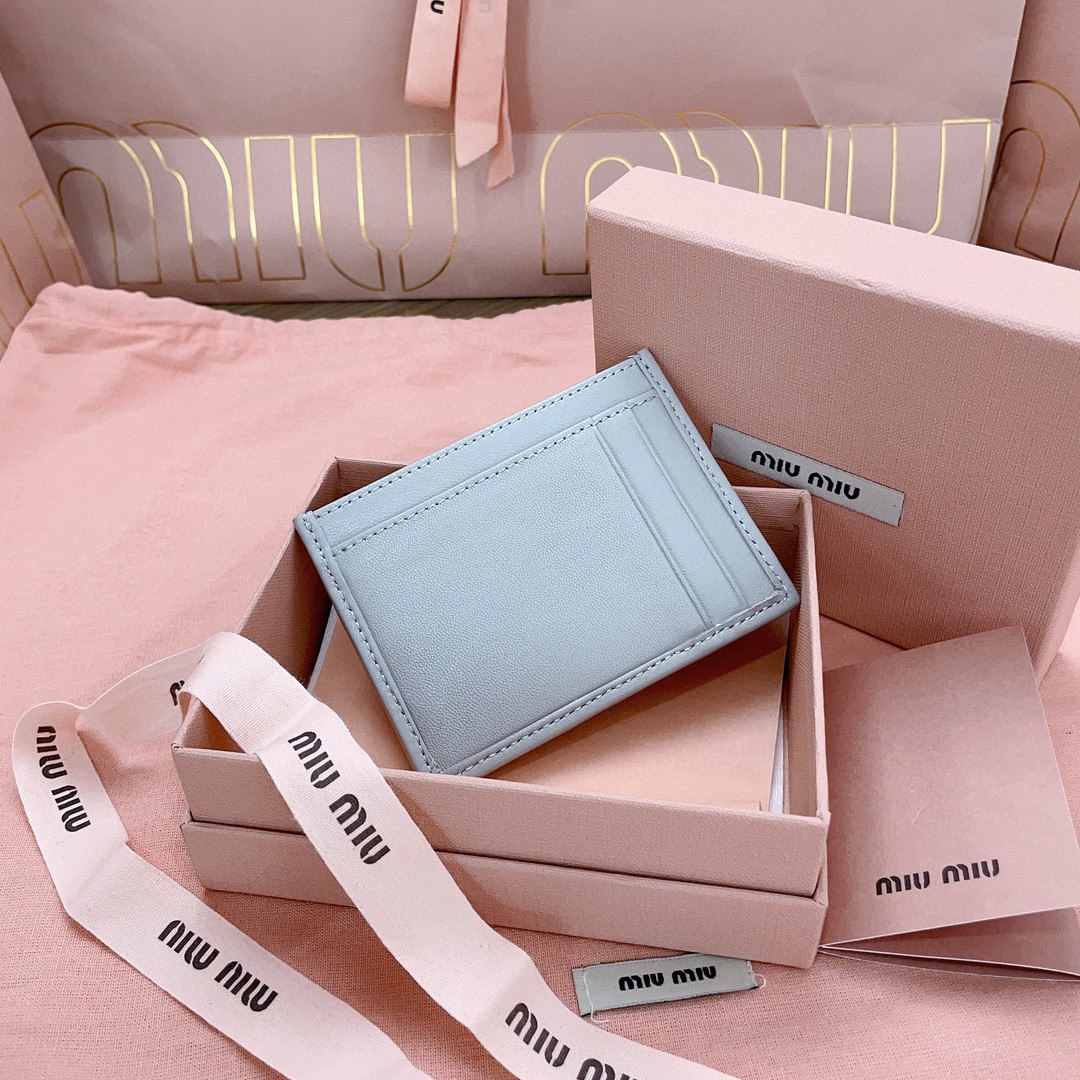Miu Miu Matelassé nappa leather card holder 5MC076_2FPP_F0591 cornflower M1.