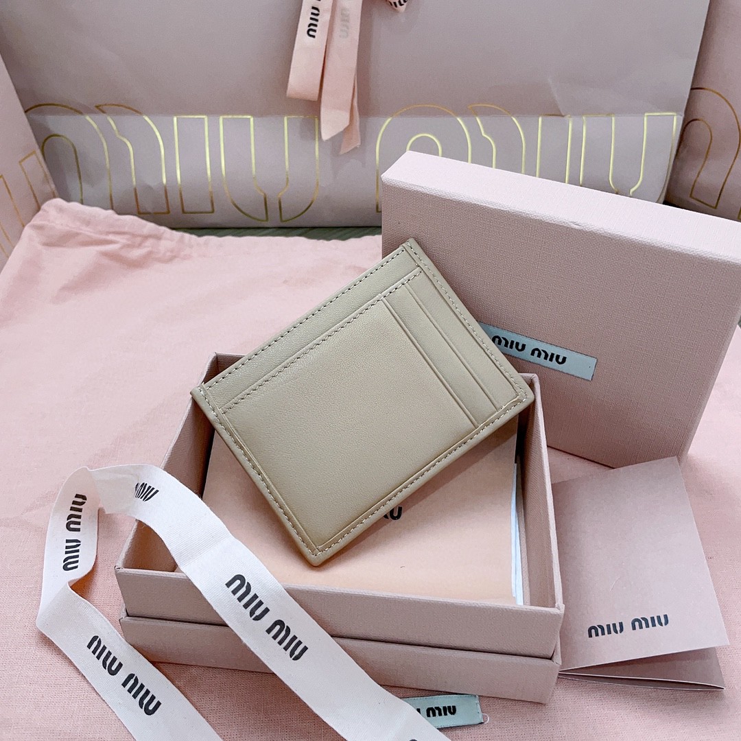 Miu Miu Matelassé nappa leather card holder 5MC076_2FPP_F0236 Powder Pink M1