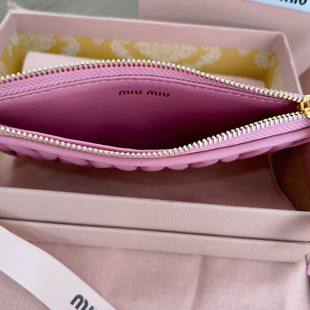 Miu Miu Matelassé nappa leather envelope wallet 5MB006 pink M1