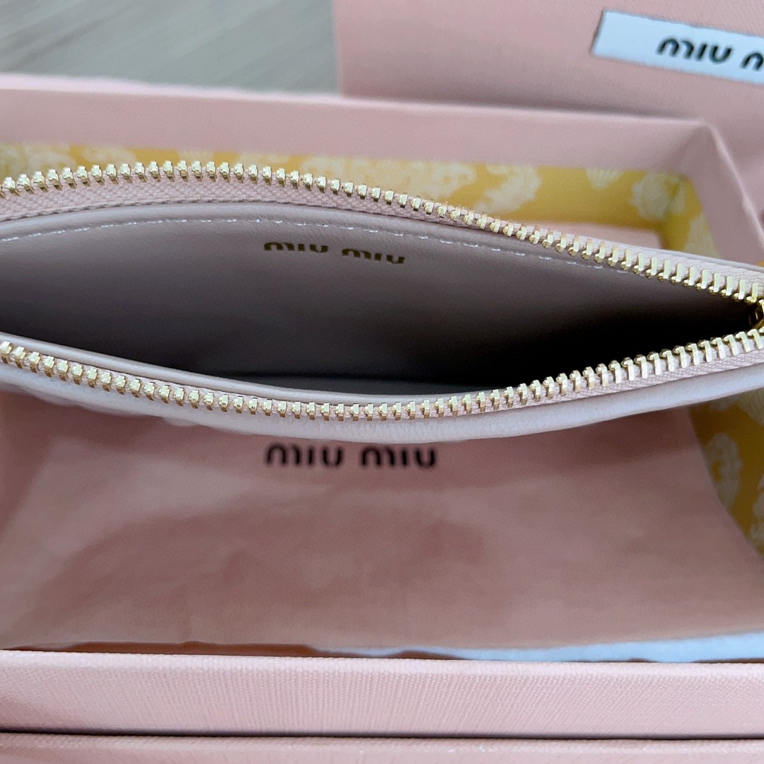 Miu Miu Matelassé nappa leather envelope wallet 5MB006_2FPP_F0770 Cameo M1