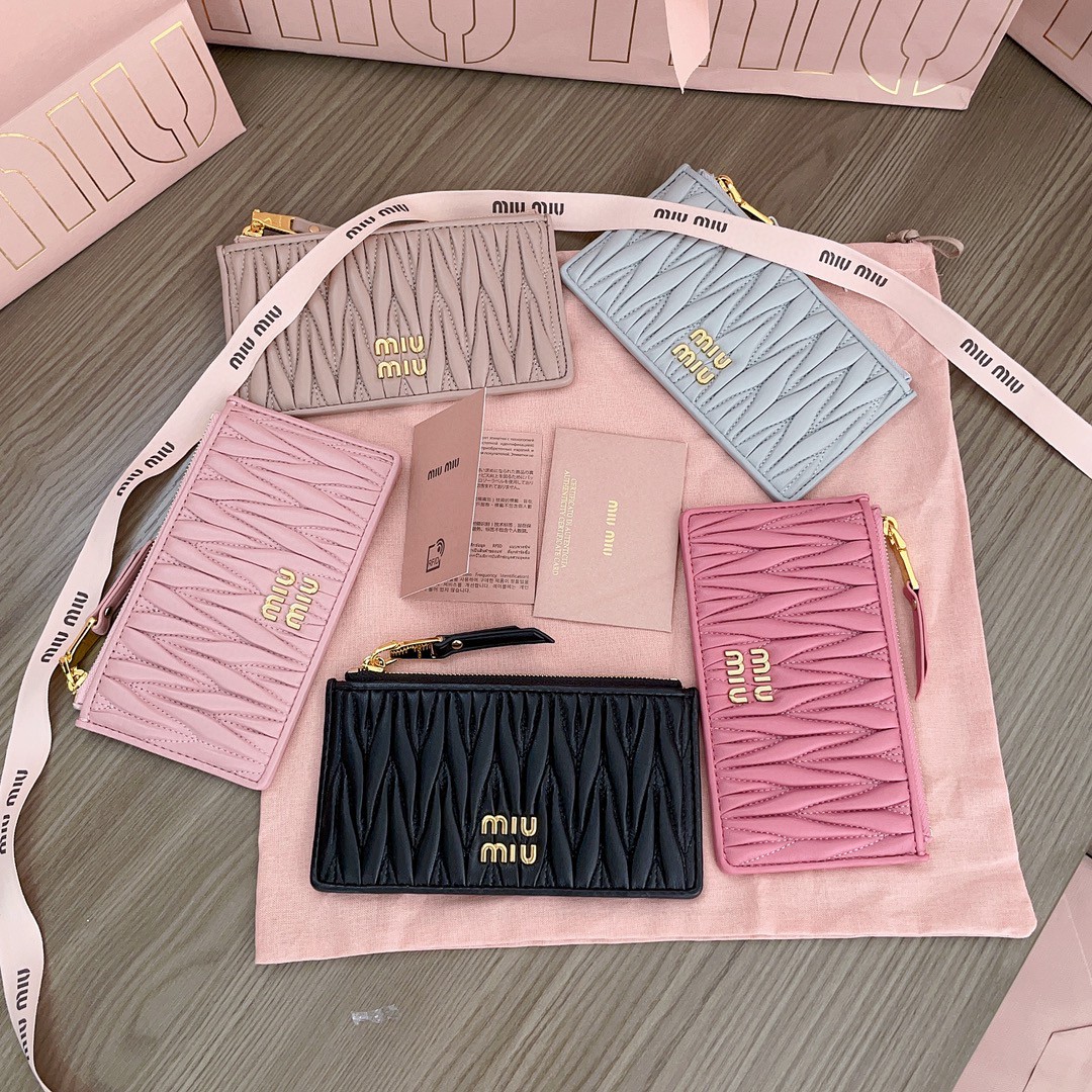 Miu Miu Matelassé nappa leather envelope wallet 5MB006 black M1