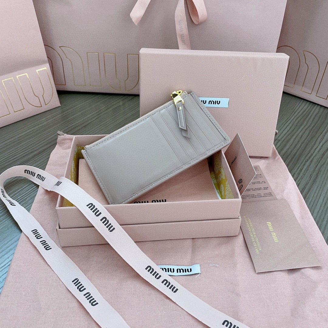 Miu Miu Matelassé nappa leather envelope wallet 5MB006_2FPP_F0770 Cameo M1