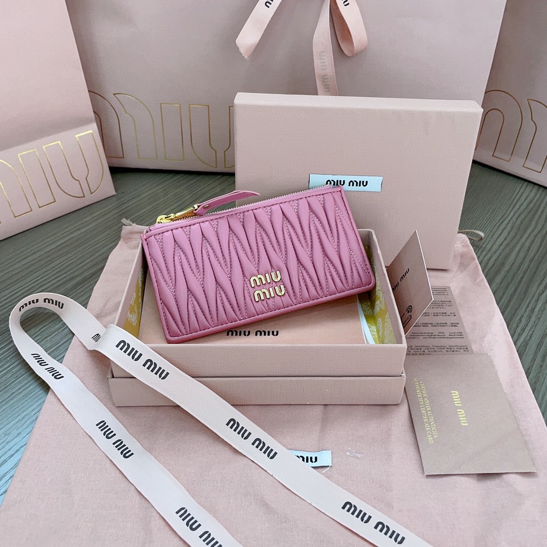 Miu Miu Matelassé nappa leather envelope wallet 5MB006 pink M1