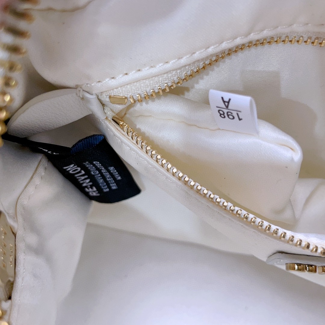 Miu Miu Arcadie leather bag 5BB142_2F8K_F0K74_V_OOO Chalk White M1