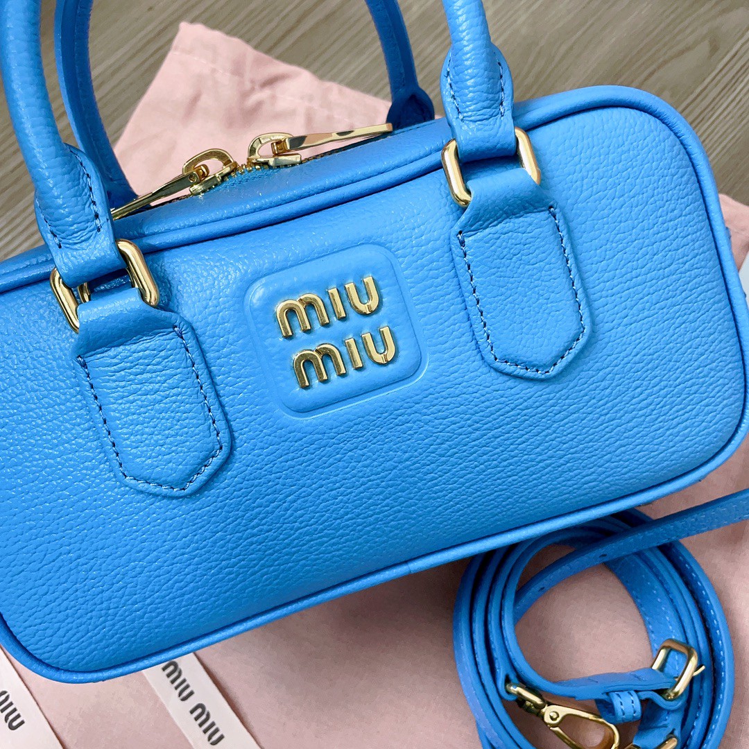 Miu Miu matelasse leather bag 5BB142 blue M1
