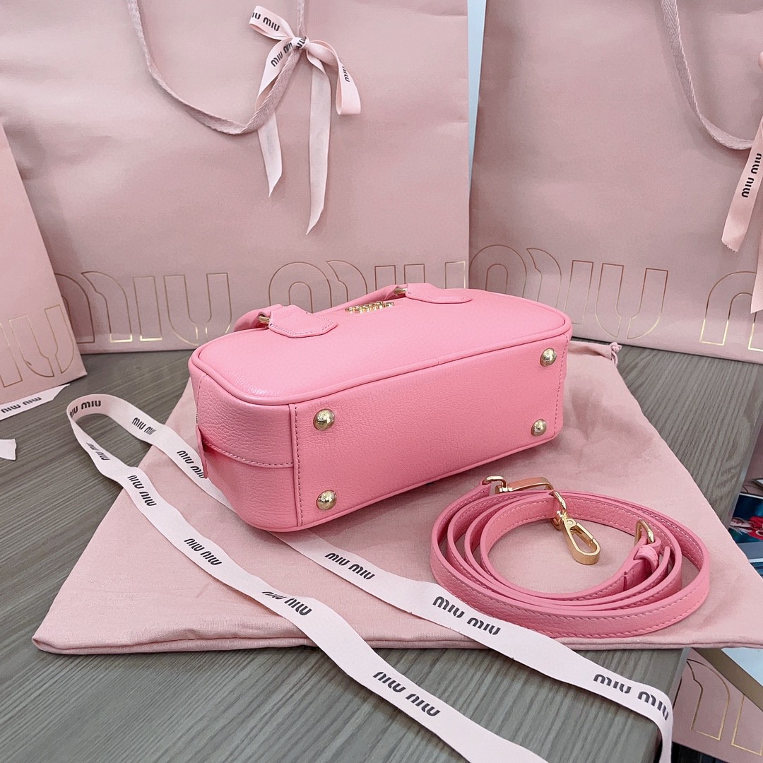 Miu Miu matelasse leather bag 5BB142 pink M1