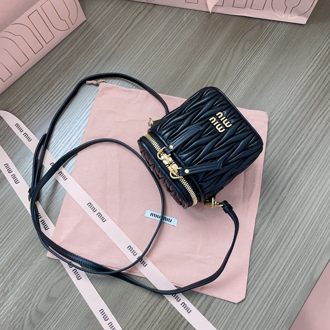 Miu Miu Matelassé nappa leather micro bag 5NR018_2FPP_F0002 black M1