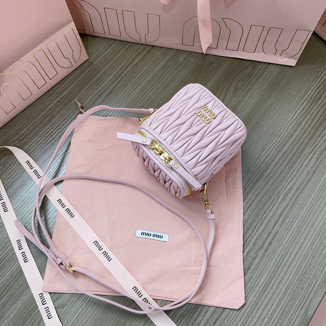 Miu Miu Matelassé nappa leather micro bag 5NR018_2FPP_F0E18 Alabaster Pink M1
