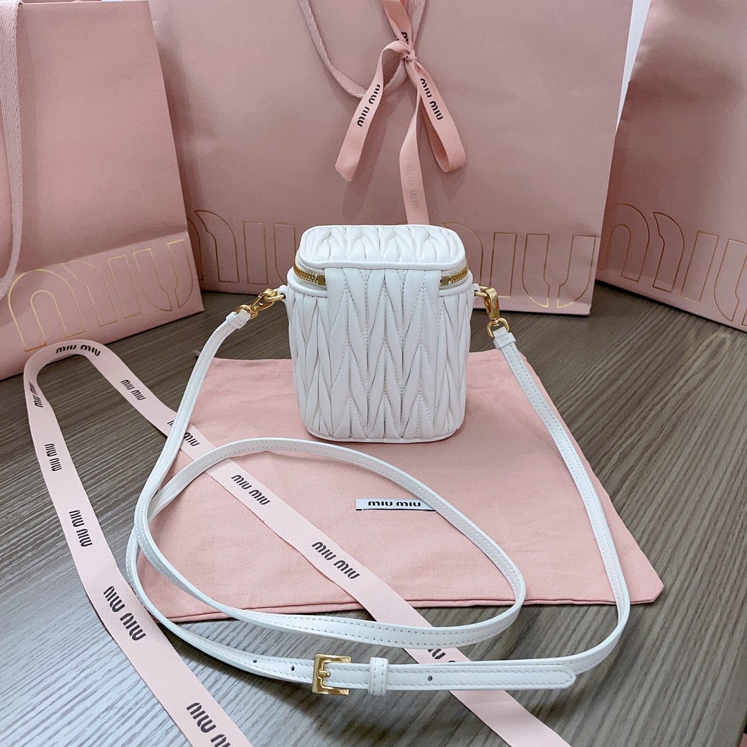 Miu Miu Matelassé nappa leather micro bag 5NR018_2FPP_F0009 white M1