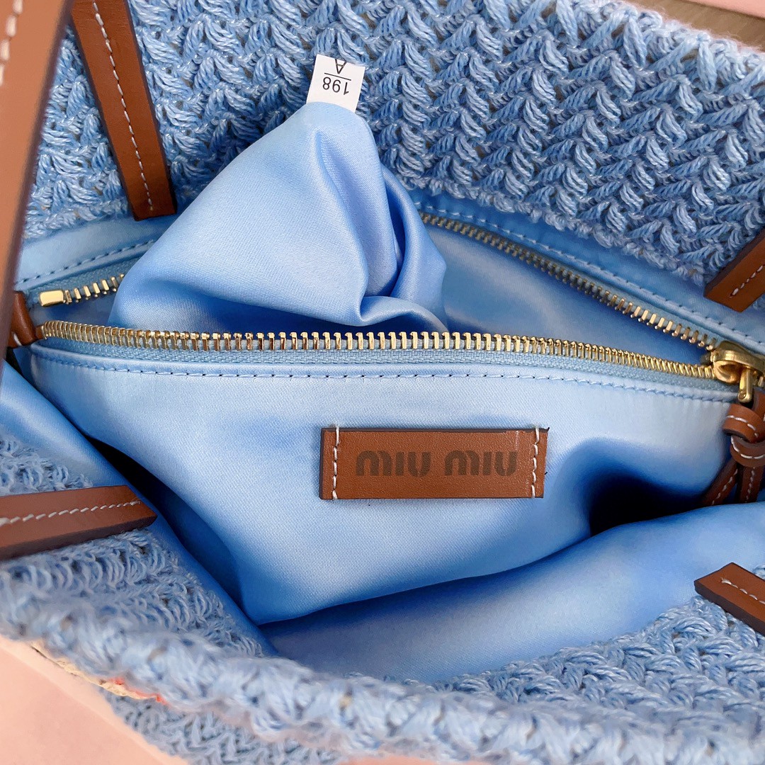 Miu Miu Crochet tote bag 5BG248_2DO3_F0O8A_V_ORO Tan / Light Blue M1