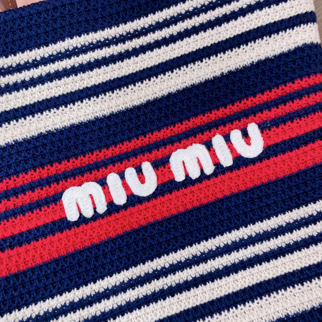 Miu Miu Crochet tote bag 5BG248_2CQN_F0YKQ_V_ORO blue/red/white M1