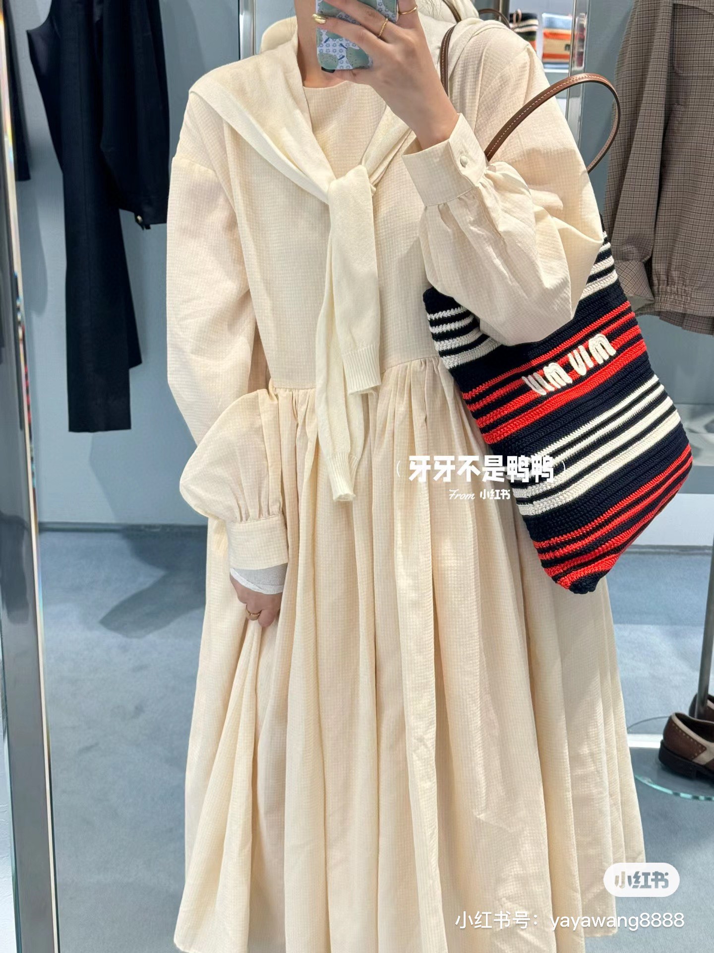 Miu Miu Crochet tote bag 5BG248_2CQN_F0YKQ_V_ORO blue/red/white M1