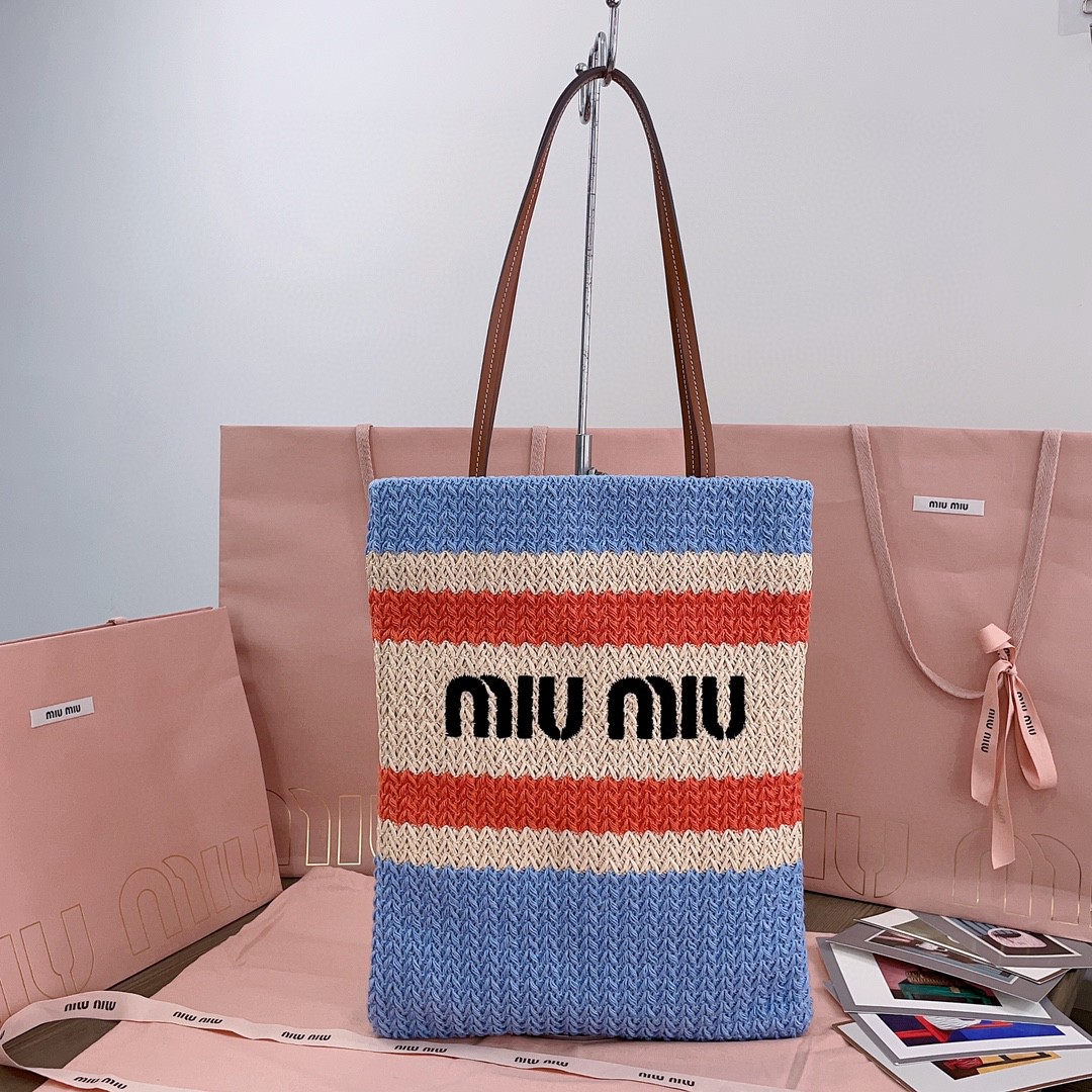 Miu Miu Crochet tote bag 5BG248_2DO3_F0O8A_V_ORO Tan / Light Blue M1