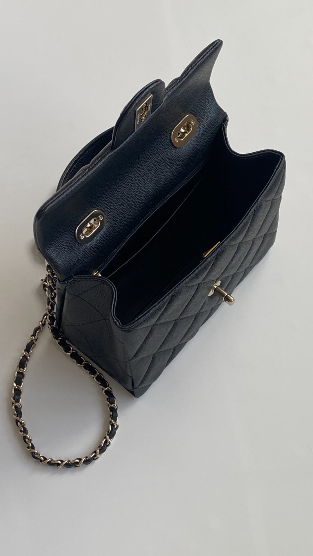 Chanel kelly handle bag