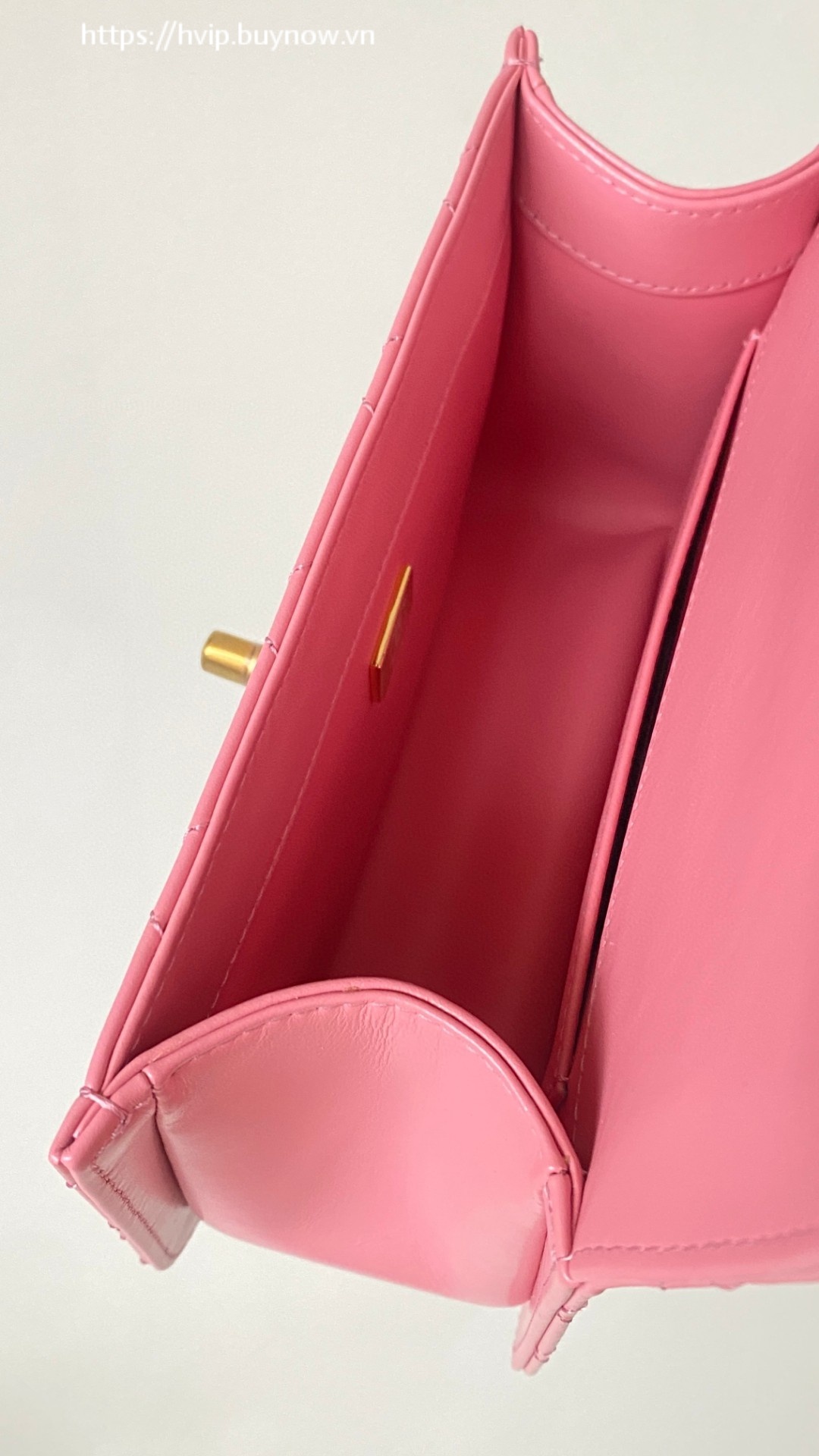 Chanel leather flap bag
