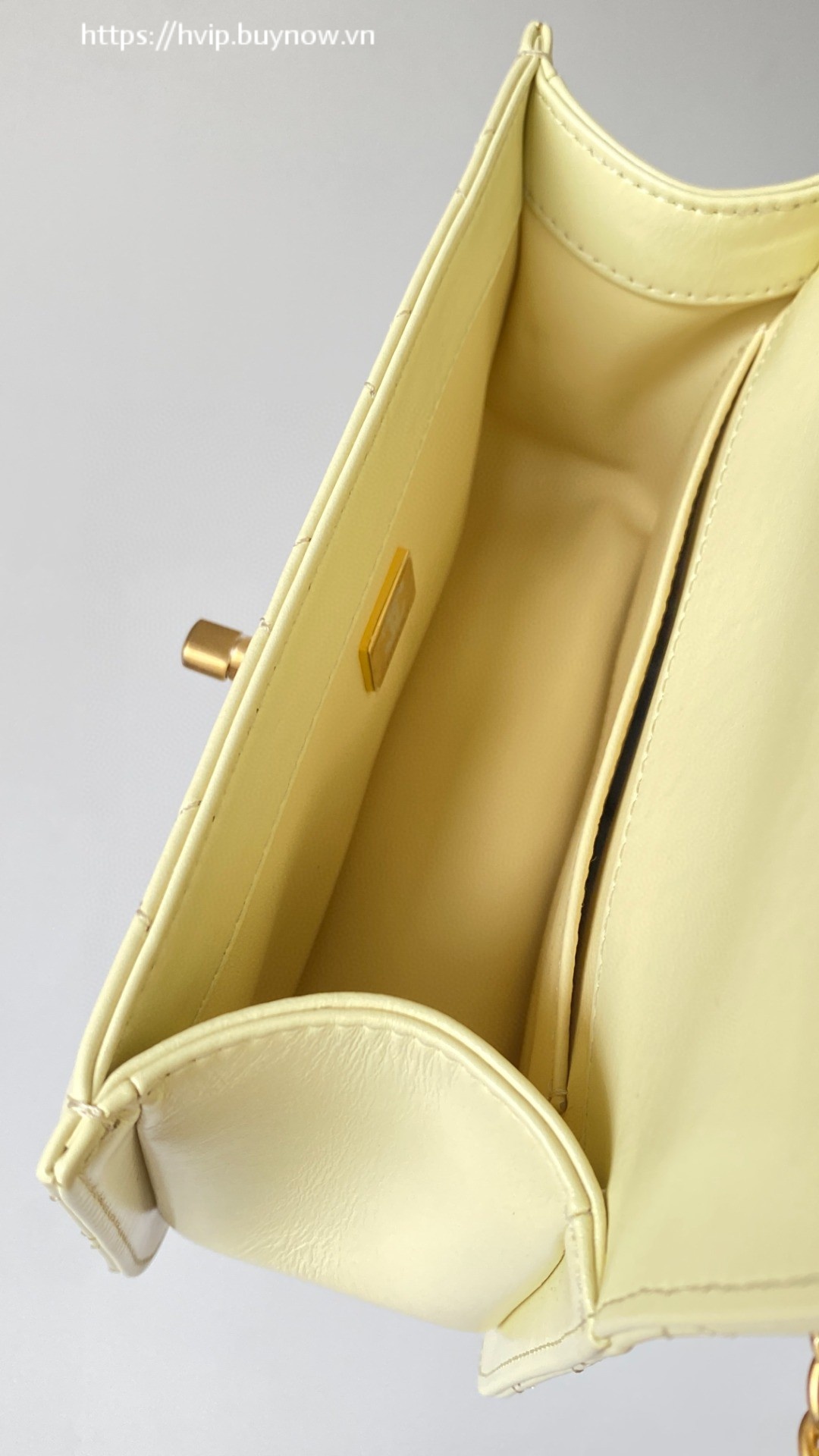 Chanel leather flap bag