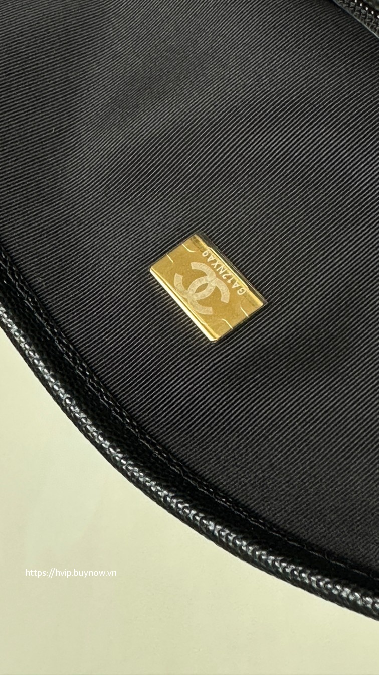 Chanel kelly handle bag