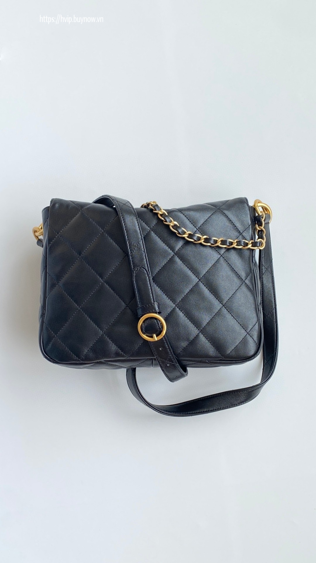 Chanel medium hobo bag