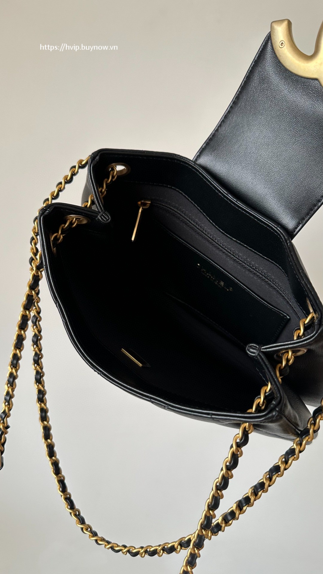 Chanel 23 hobo bag CC logo