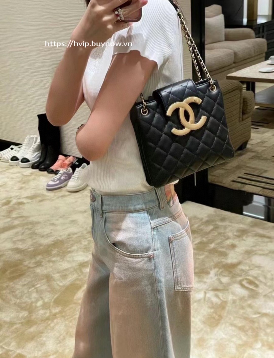 Chanel 24 hobo bag CC logo