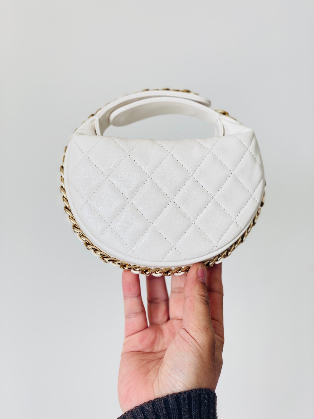 Chanel 23c pouch mini