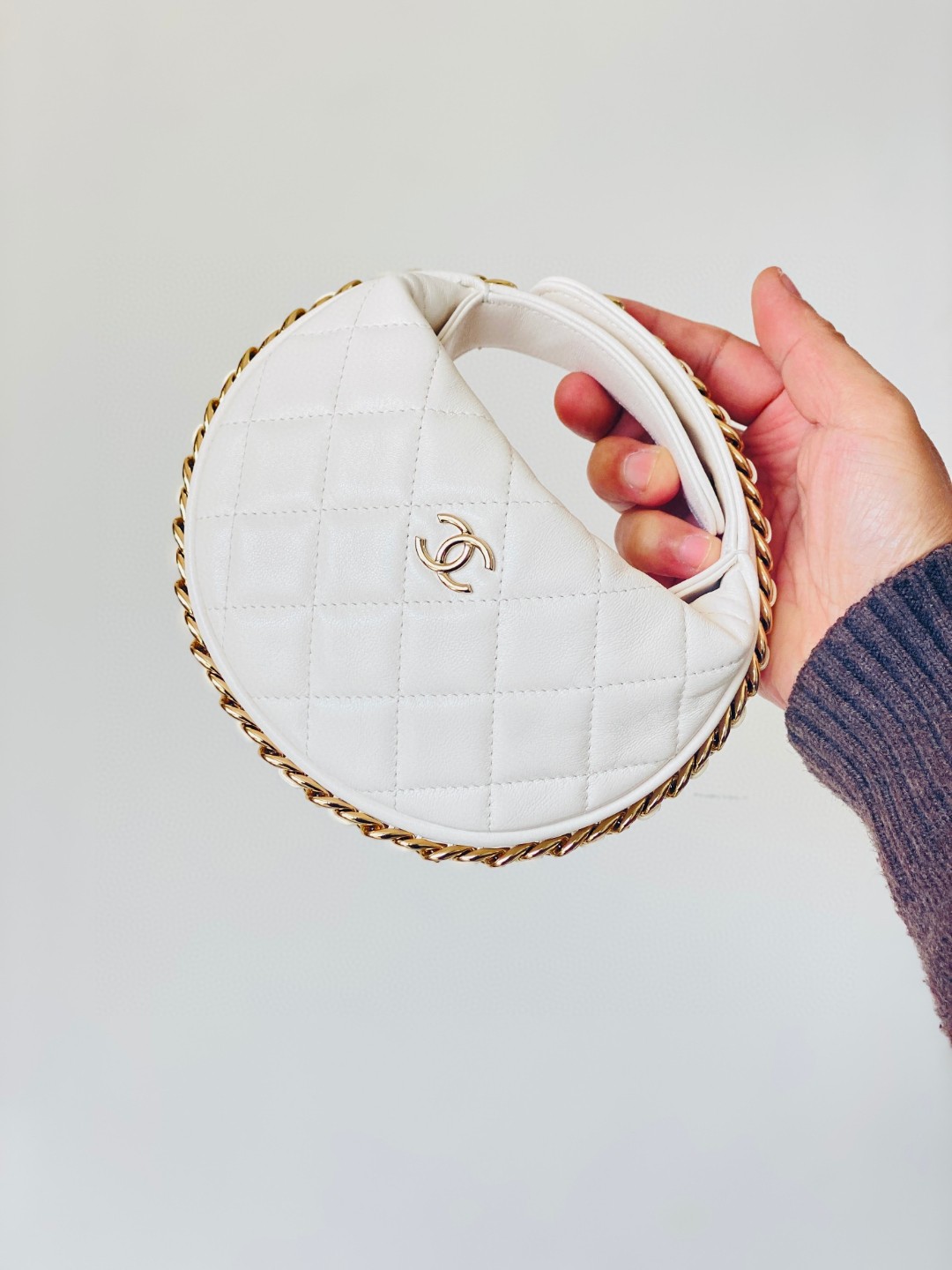 Chanel 23c pouch mini