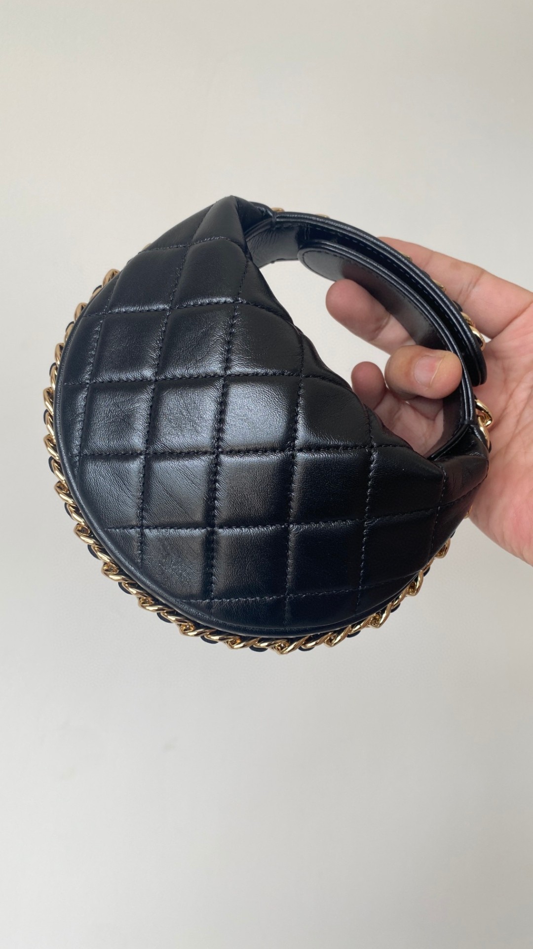 Chanel 23c pouch mini