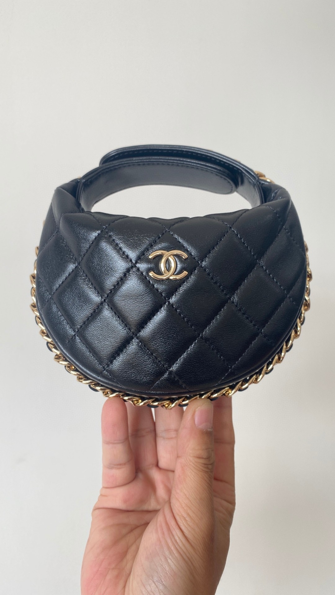 Chanel 23c pouch mini