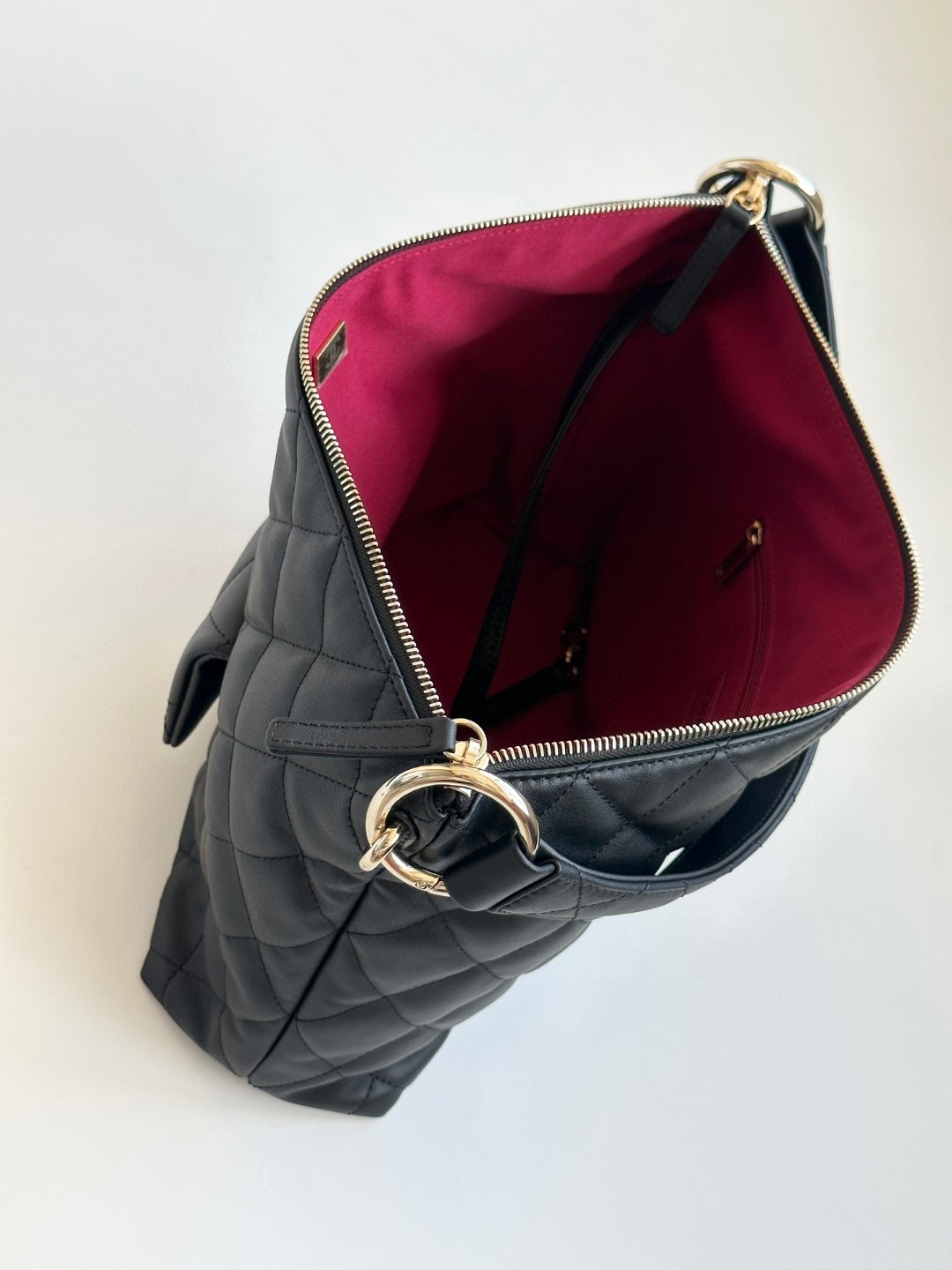 Chanel hobo black leather bag 2024
