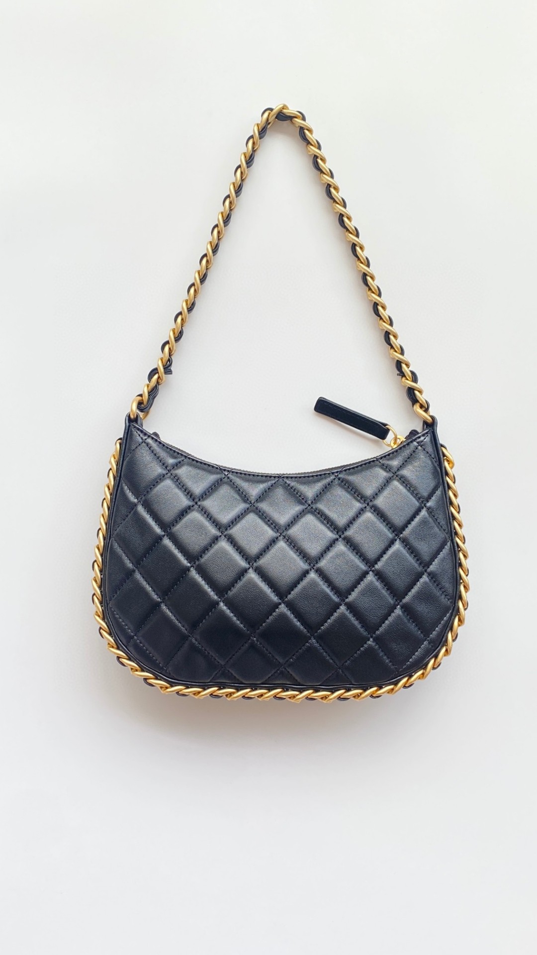 Chanel hobo black leather bag 2024