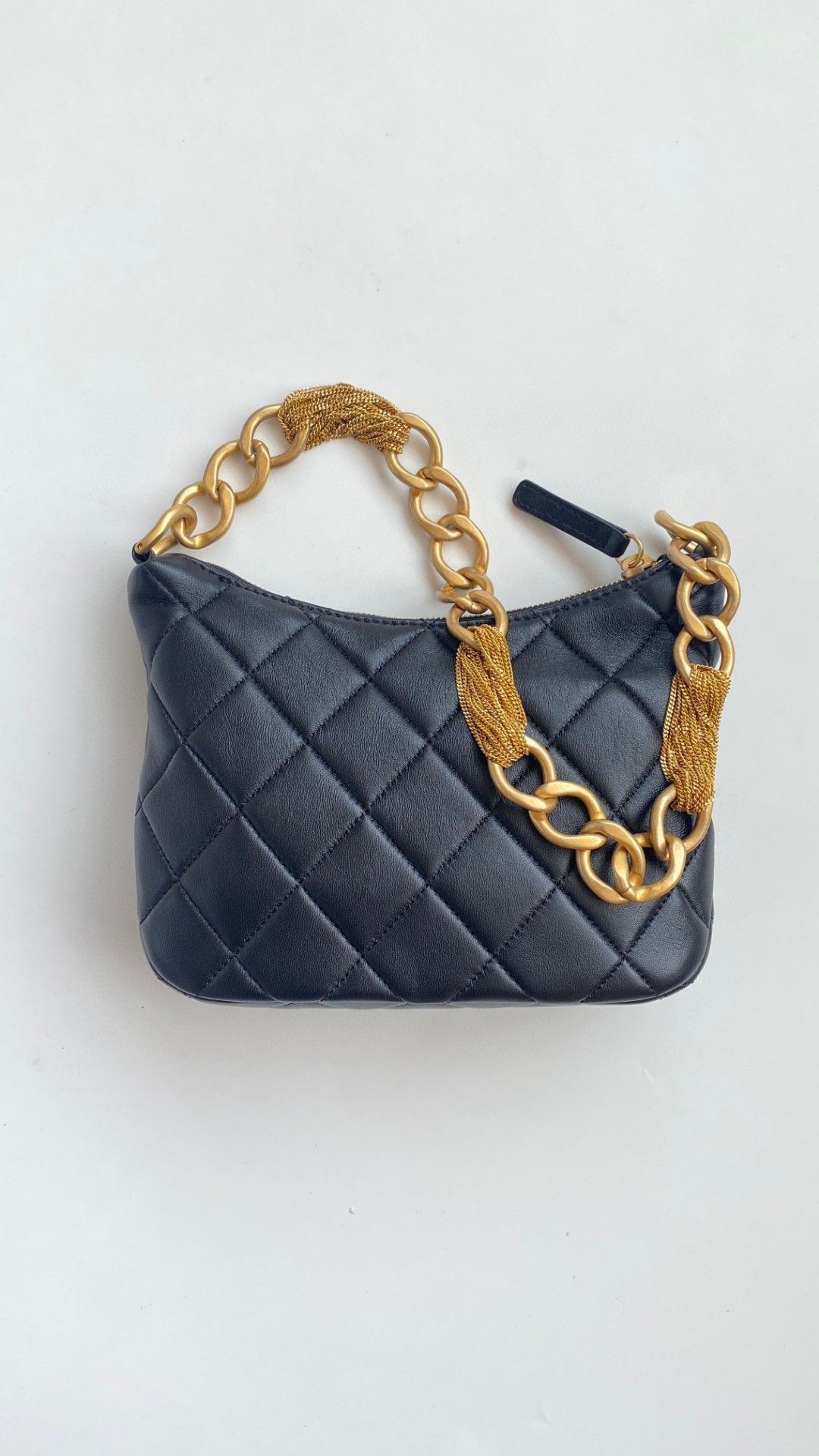 Chanel hobo black leather bag 2024