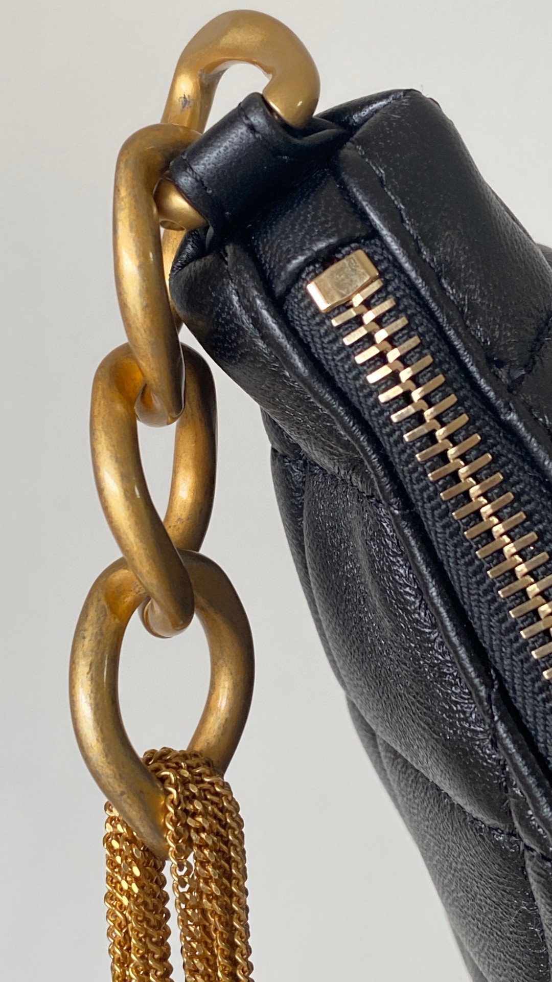 Chanel hobo black leather bag 2024