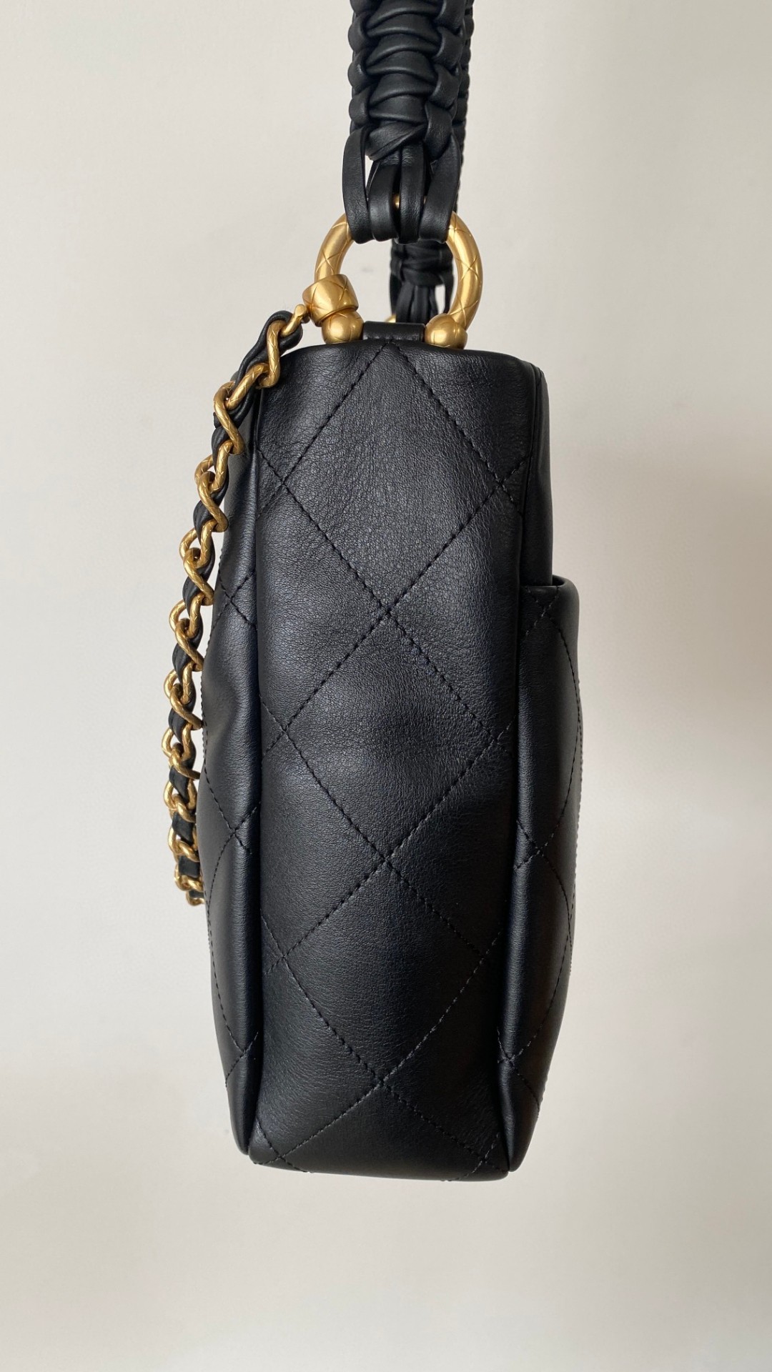 Chanel tote black leather bag