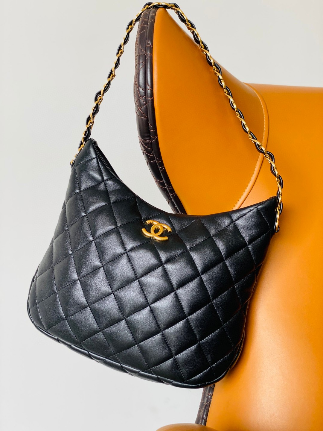Chanel hobo bag medium black leather