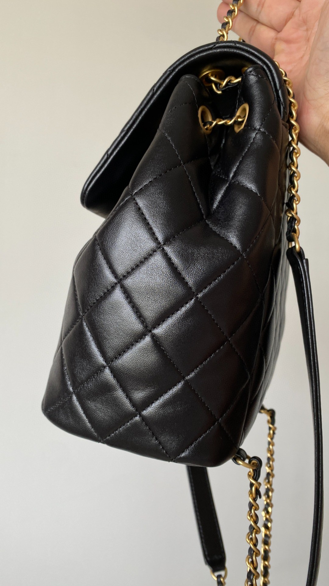 Chanel 19 Duma backpack black leather