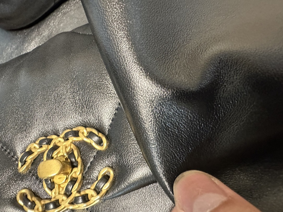 Chanel 19 Duma backpack black leather