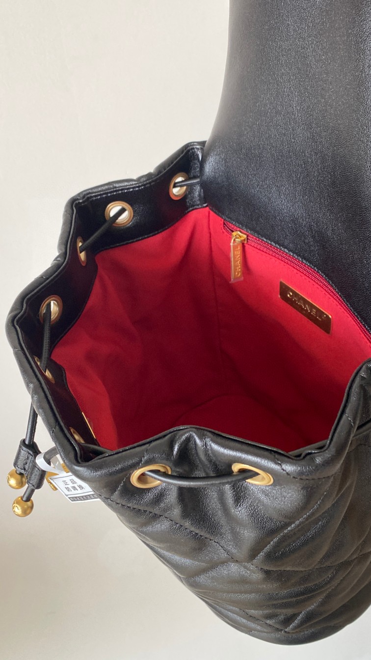Chanel 19 Duma backpack black leather