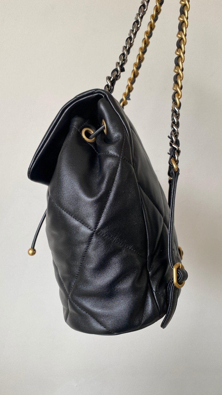 Chanel 19 Duma backpack black leather