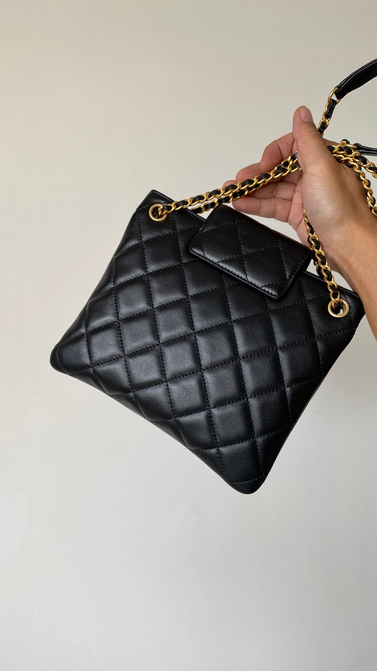 Chanel 24 hobo bag CC logo