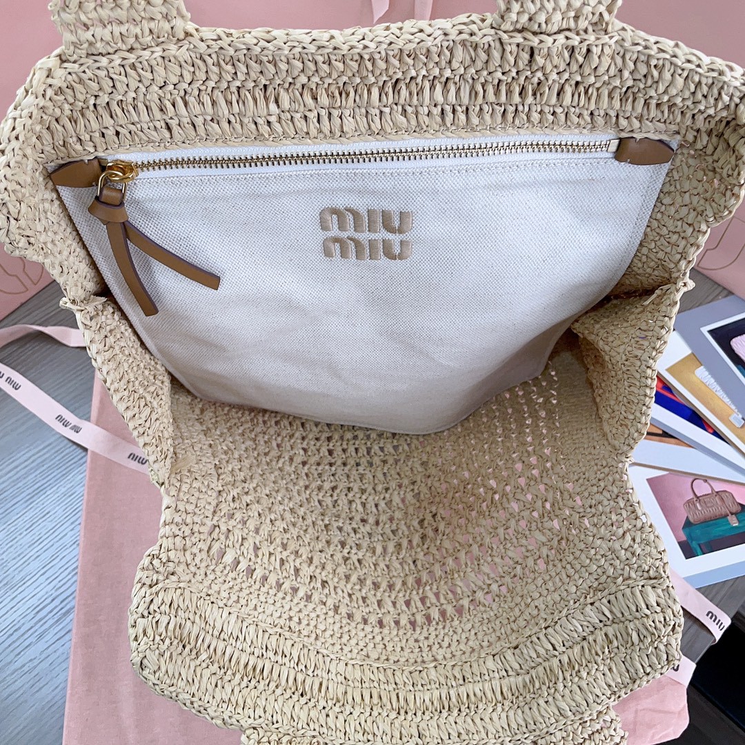 MIU MIU 5BG230_2DO1_F0018_V_OOO Woven fabric tote bag beige