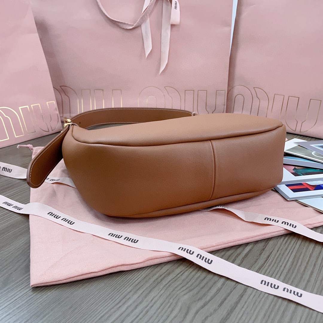 Miu Miu cognac hobo leather bag 5BC151