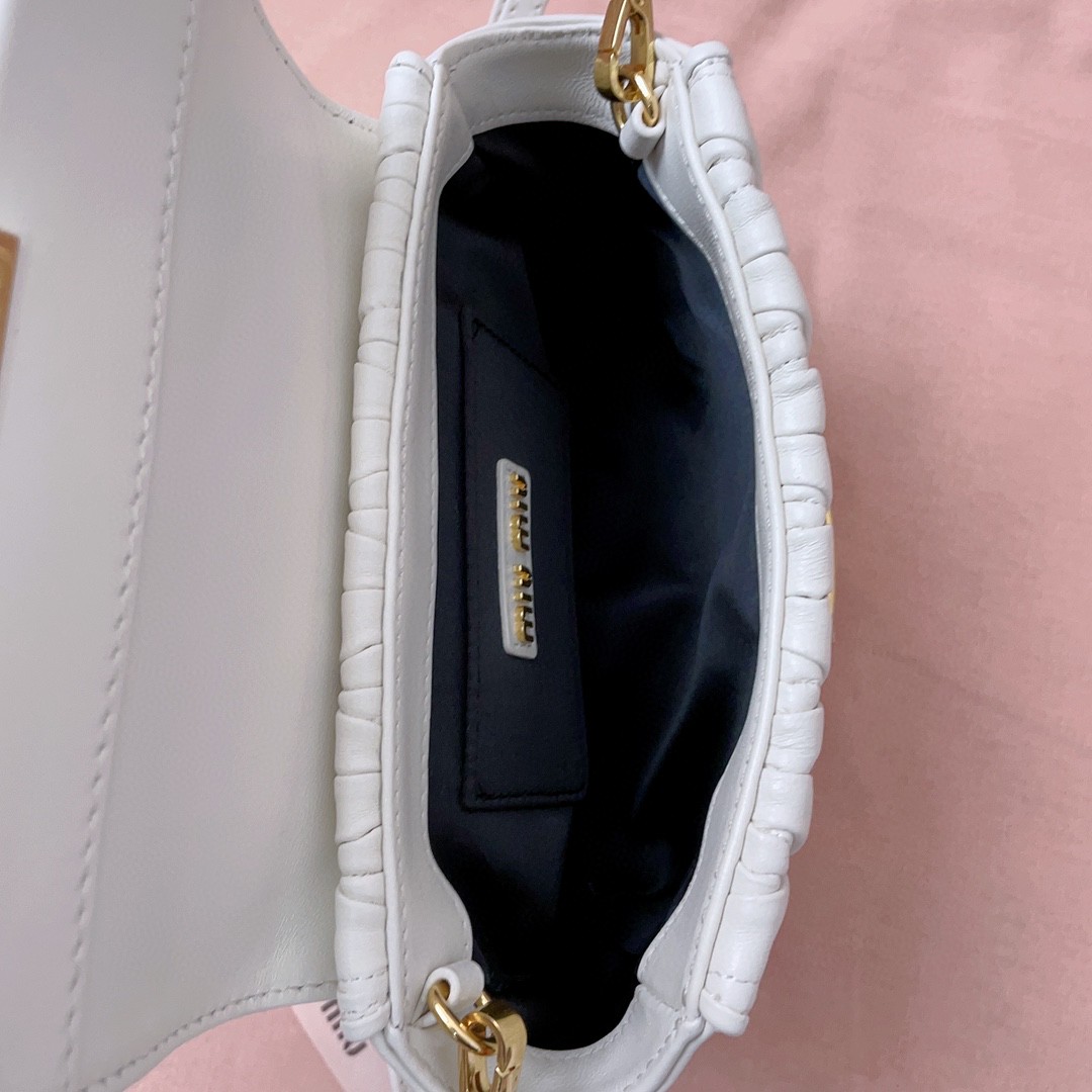 Miu Miu white matelassé nappa leather 5BP083