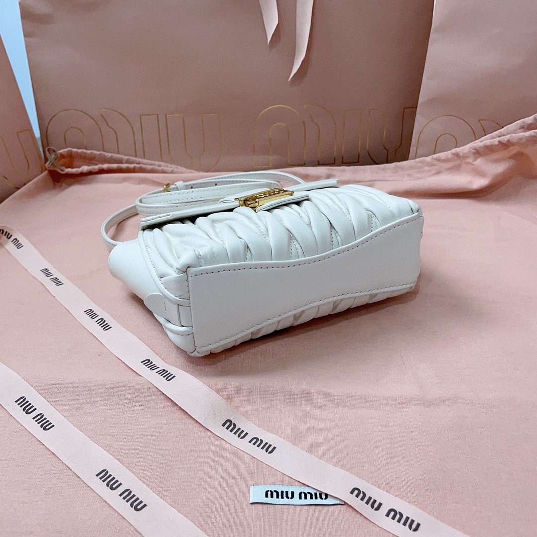 Miu Miu white matelassé nappa leather 5BP083