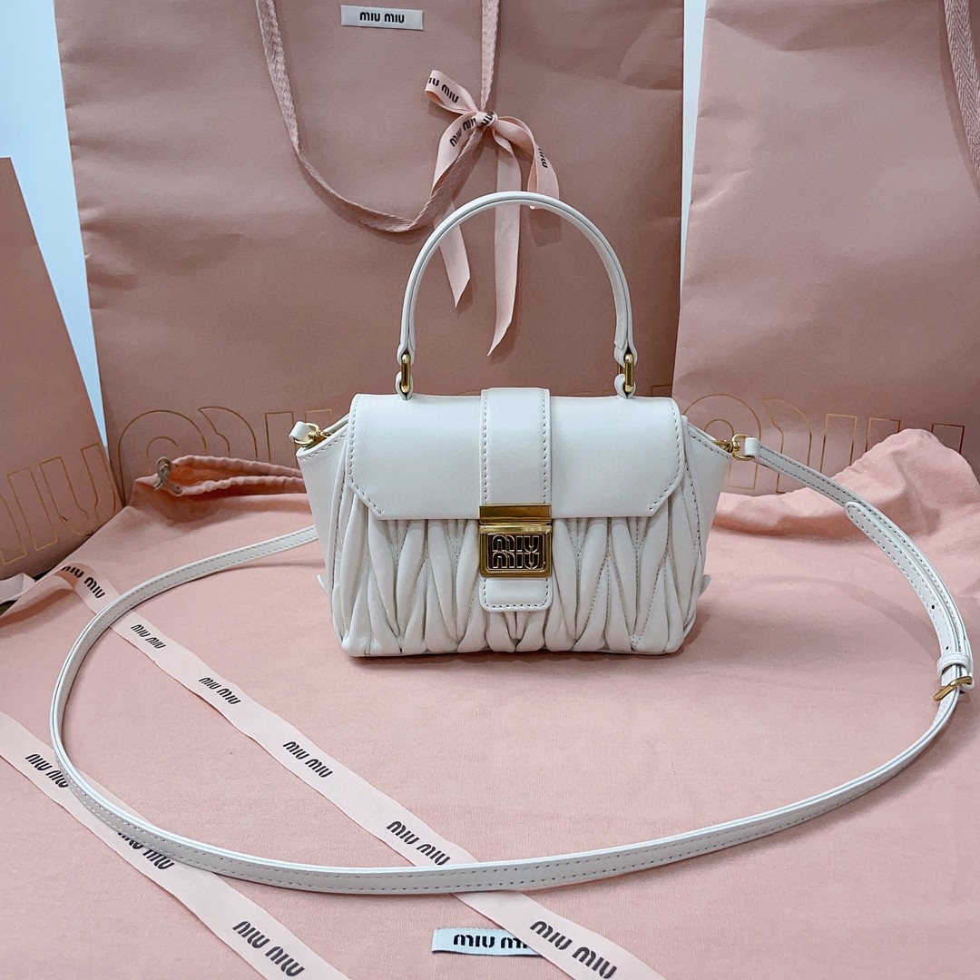 Miu Miu white matelassé nappa leather 5BP083