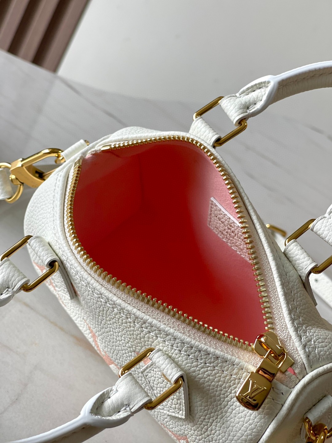 Louis Vuitton Nano Speedy M81913 Lv1