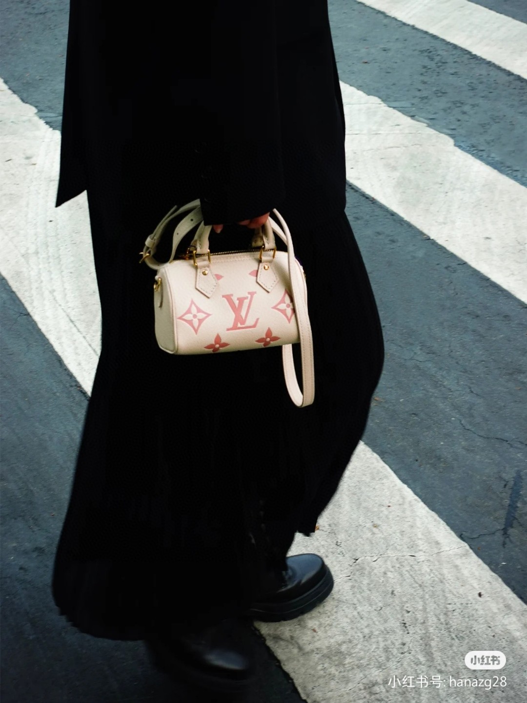 Louis Vuitton Nano Speedy M81913 Lv1